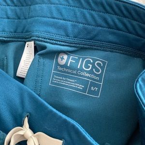 Figs Caribbean Blue Zamora scrub pant Small Tall